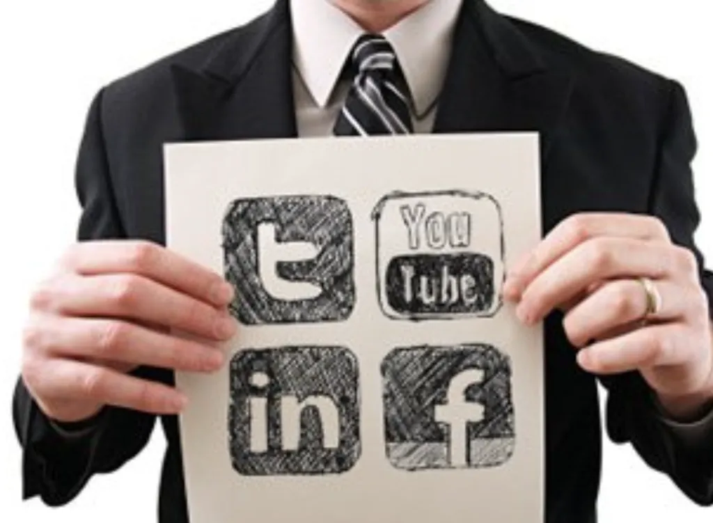 Placement and Careers Services - Il CV nel mondo social: come cambia la presentazione del sé professionale nel lavoro di cercare lavoro